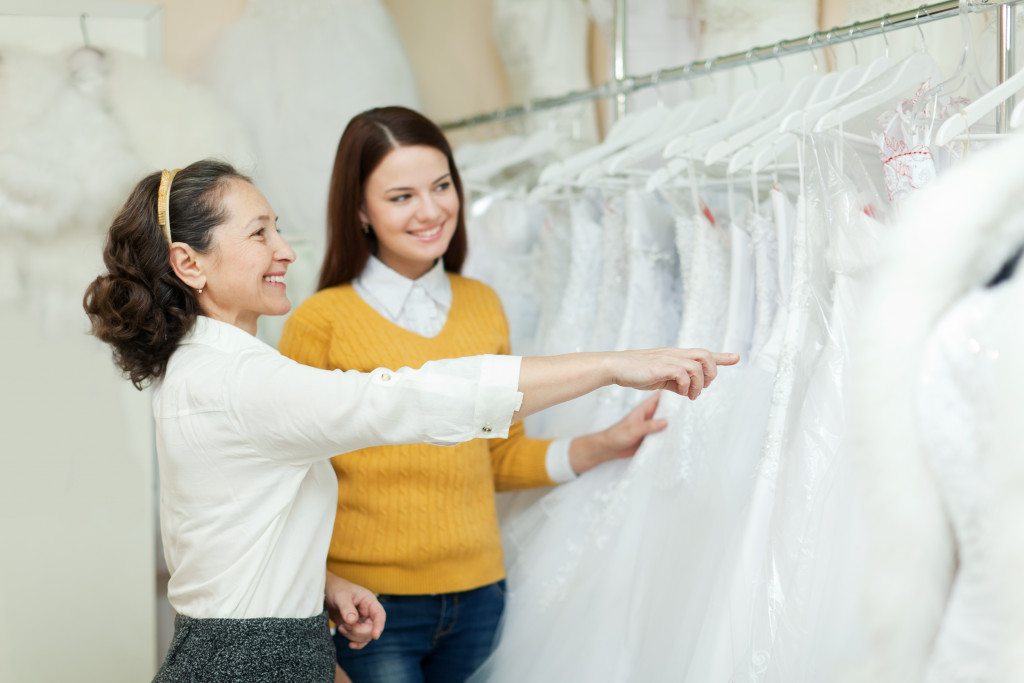 picking a wedding dress